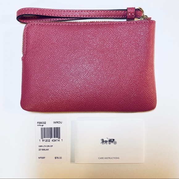 COACH Wristlet Pink NWT - Picture 3 of 10